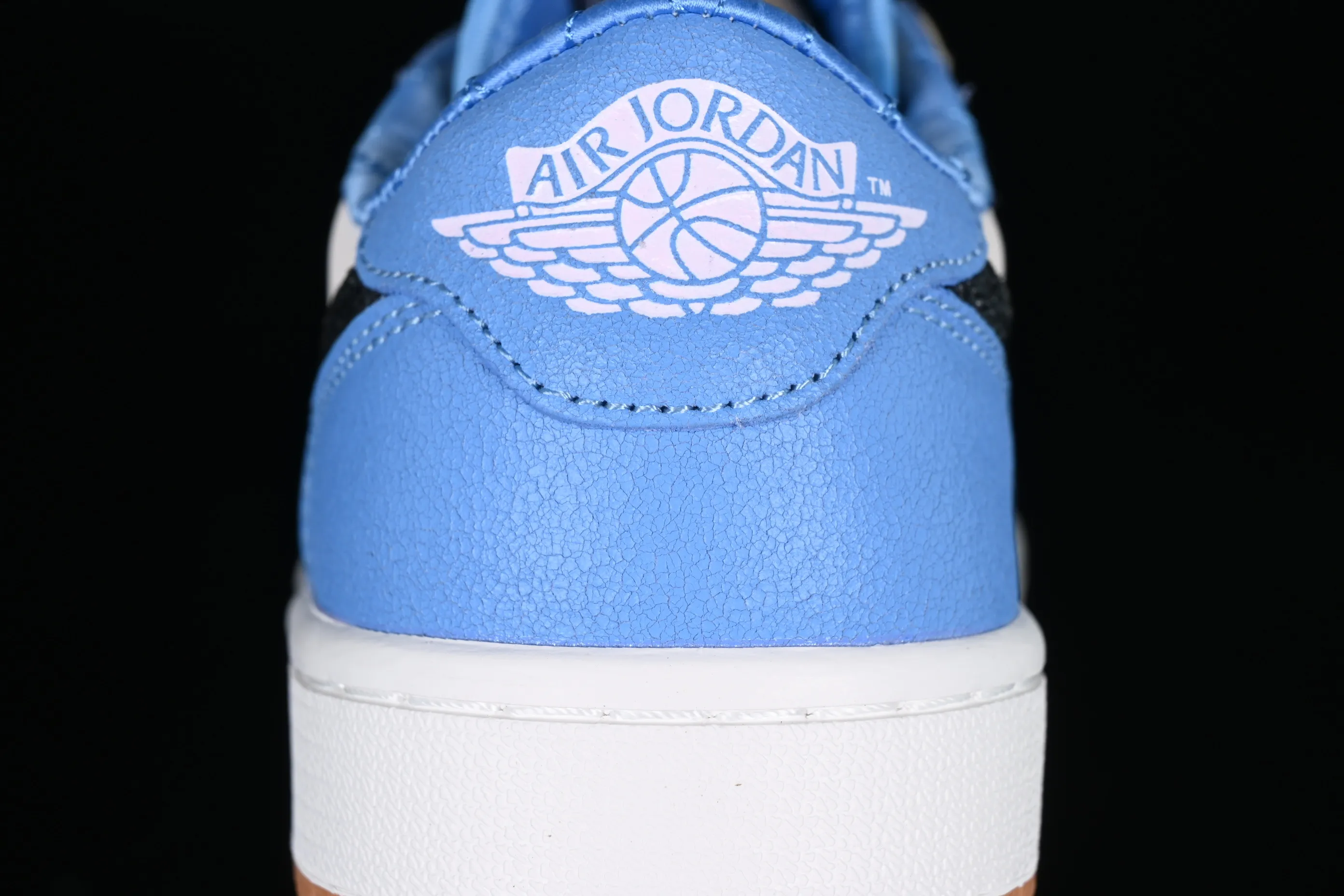 All categories Air Jordan Jordan series basketball shoes Air Jordan 1 Low Z version Air Jordan 1 Low OG AJ1 Joe 1 white and blue crackle low-top cultural casual sneakers CZ0790-141